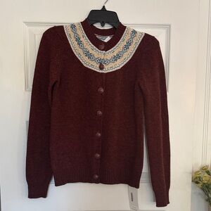 Barrie 100% Cashmere Sweater New. Medium but fits like a Small.